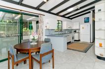 Coastal Cottage Lake Cathie